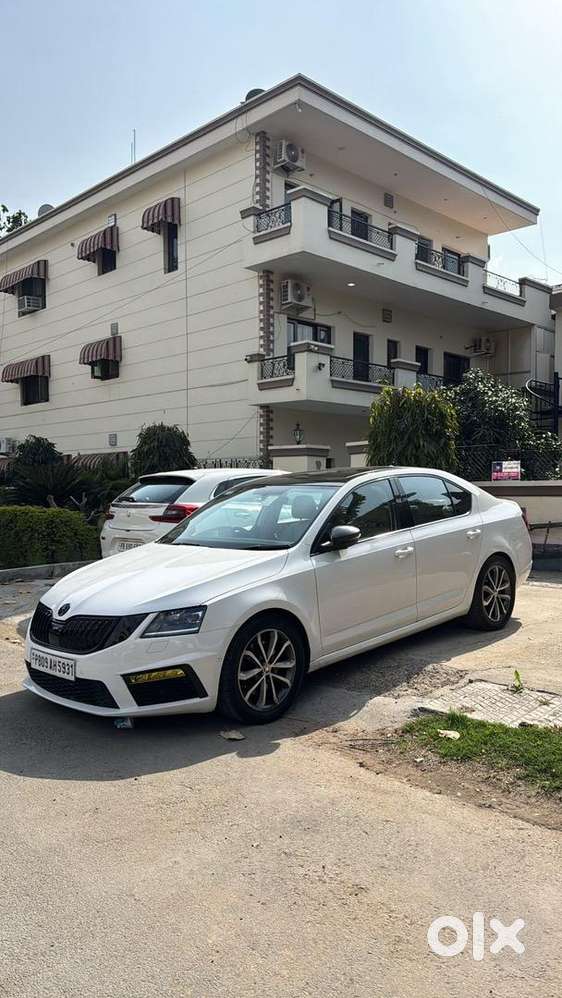 Skoda Octavia 2019 Petrol 150000 Km Driven