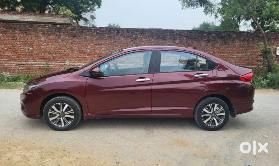 Honda City I-vtec V, 2018, Petrol