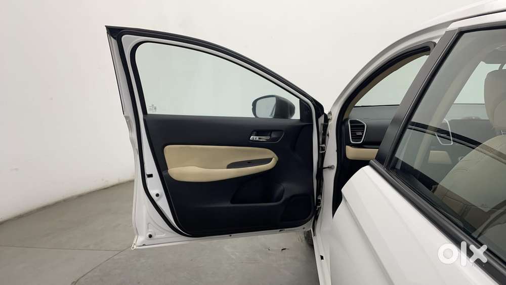 Honda City 1.5 V Cvt I-vtec Mt, 2023, Petrol