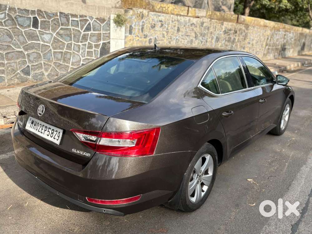 Skoda Superb Style 1.8 Tsi At, 2017, Petrol