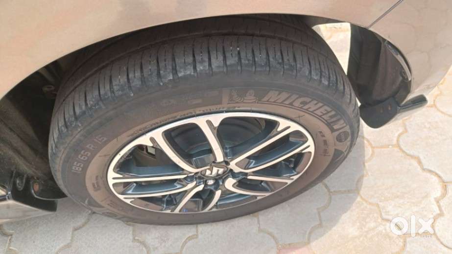 Maruti Suzuki Swift Zxi Plus, 2021, Petrol