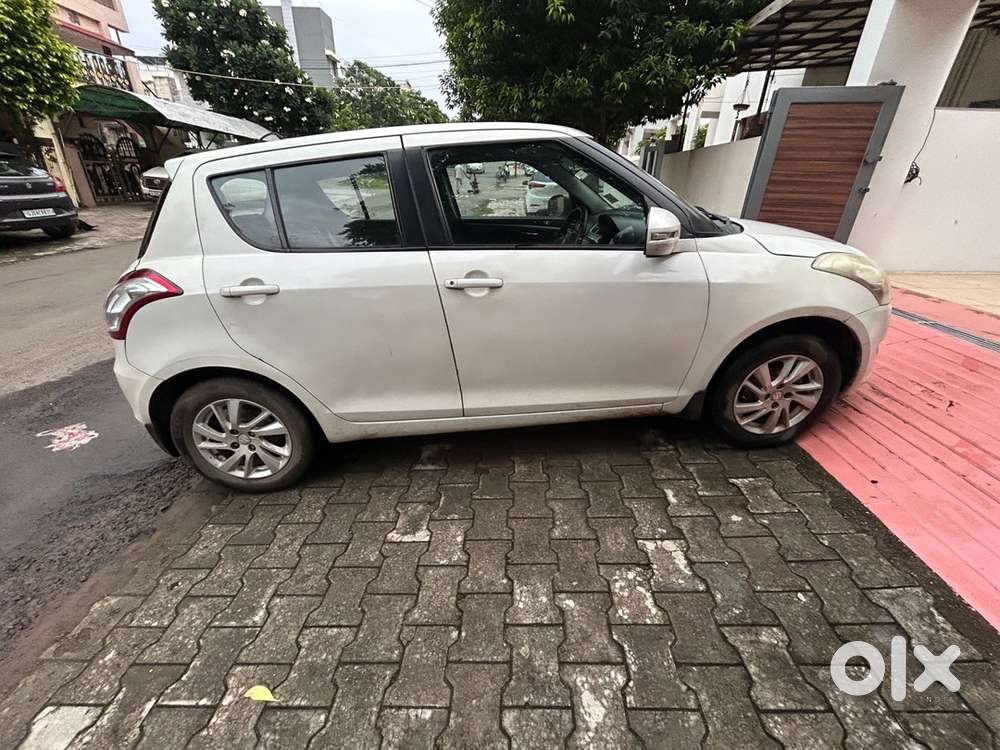 Maruti Suzuki Swift 2011 Petrol