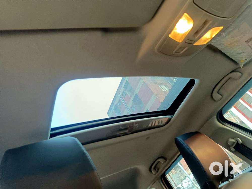 Maruti Suzuki Brezza 1.5 Zxi Smart Hybrid, 2024, Petrol