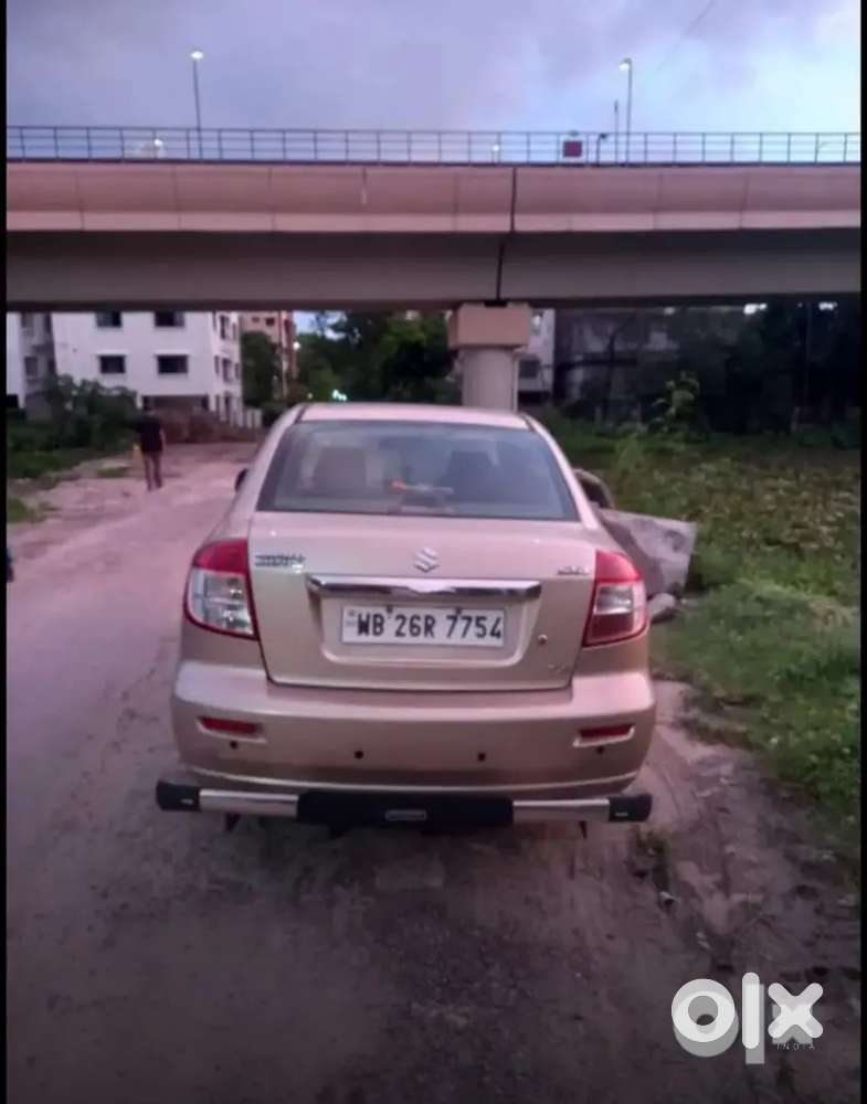 Maruti Suzuki Sx4 2012 Petrol Top Model Well Maintained. Urgent Sale