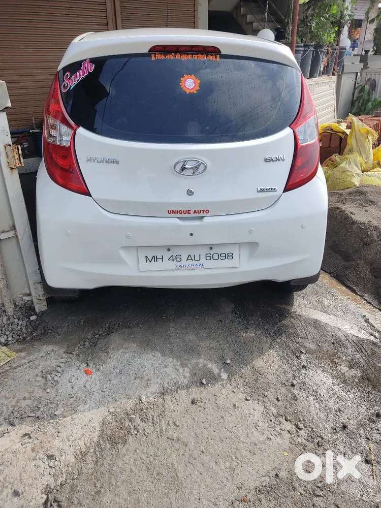 Hyundai Eon Sportz 2016 Variant