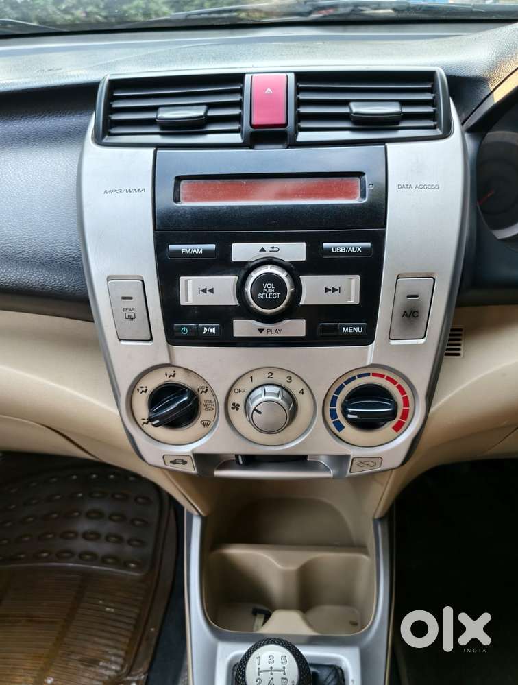 Honda City 2008-2011 1.5 V Mt Exclusive, 2010, Petrol