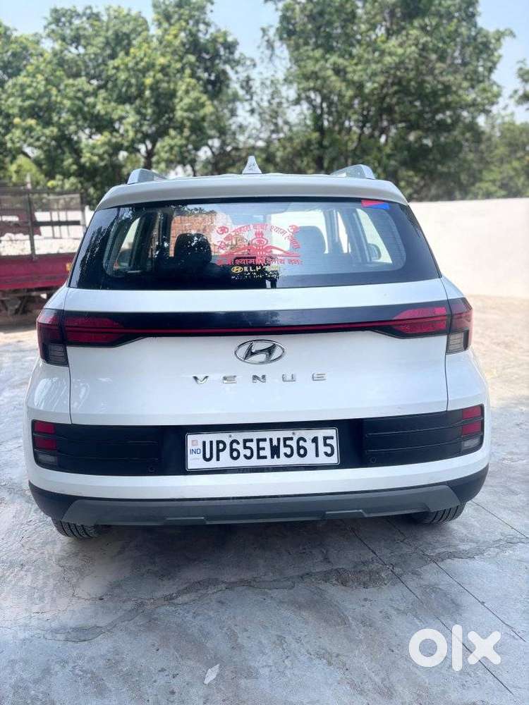 Hyundai New Venue Se, 2023, Petrol