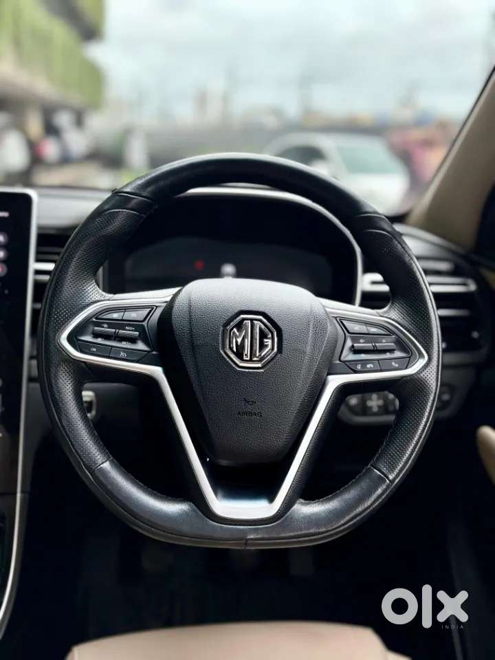 Mg Hector Sharp Pro 1.5 Turbo Mt Dual Tone, 2023, Petrol