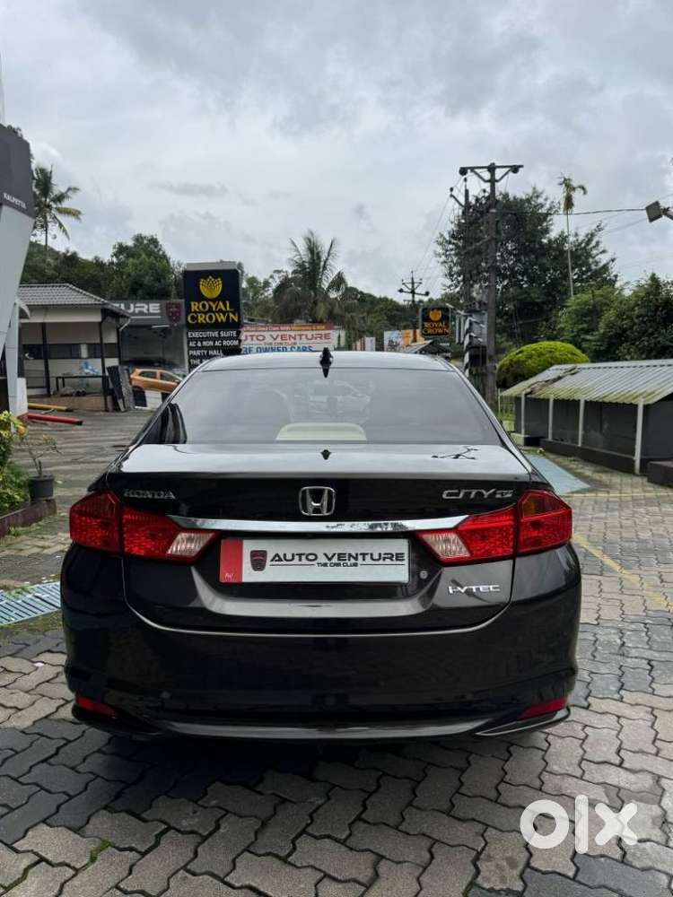 Honda City V Mt, 2015, Petrol