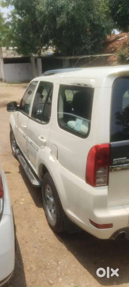 Tata Safari Storme 2018 Diesel 4x2 Model
