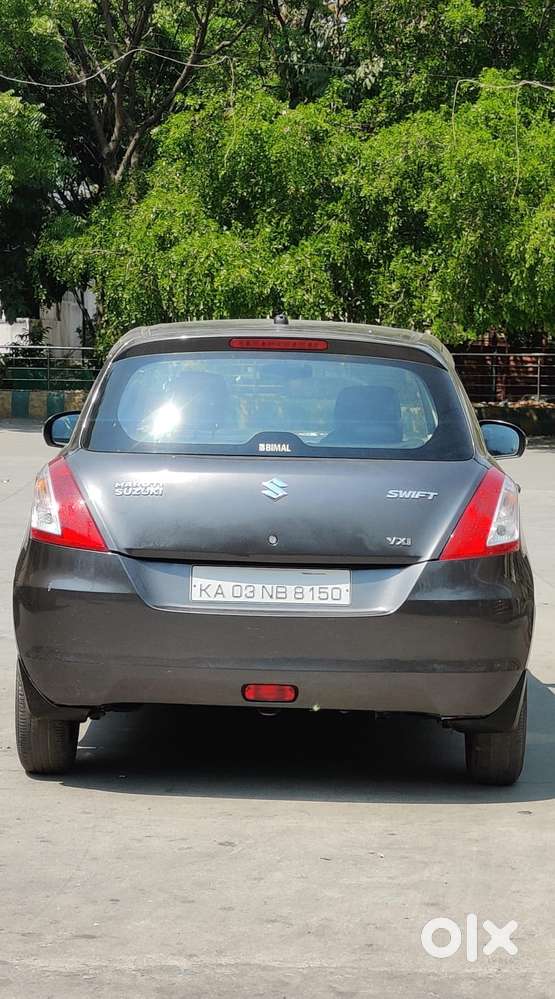 Maruti Suzuki Swift Vxi + Manual, 2017, Petrol