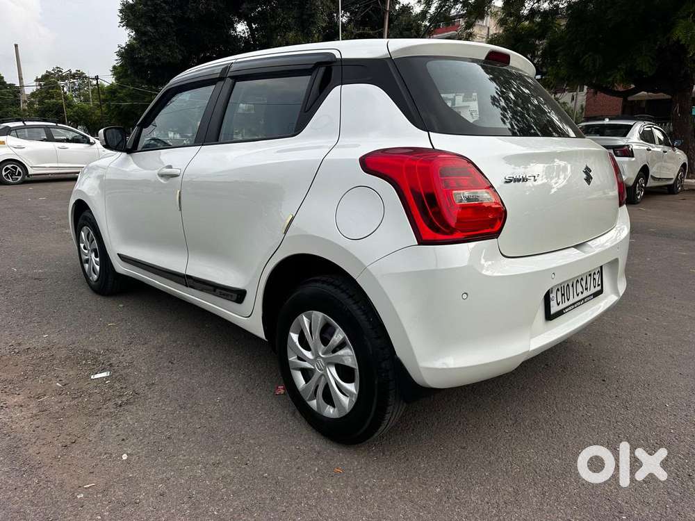 Maruti Suzuki Swift Vxi + Manual, 2024, Petrol