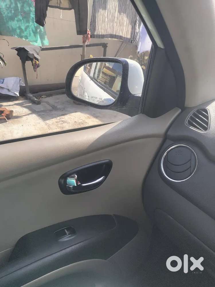 Hyundai I10 Sport 1.2 31/10/2011 8 Mahine Baki Hai Abhi