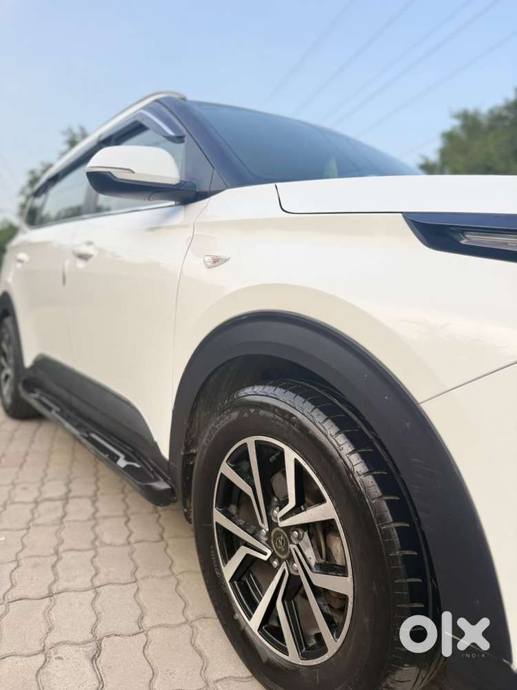 Kia Carens G 1.5 Premium Converted To Top 7 Seater Cng 2022