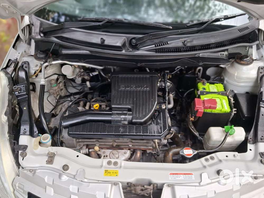 Maruti Suzuki Swift Vxi + Manual, 2013, Petrol