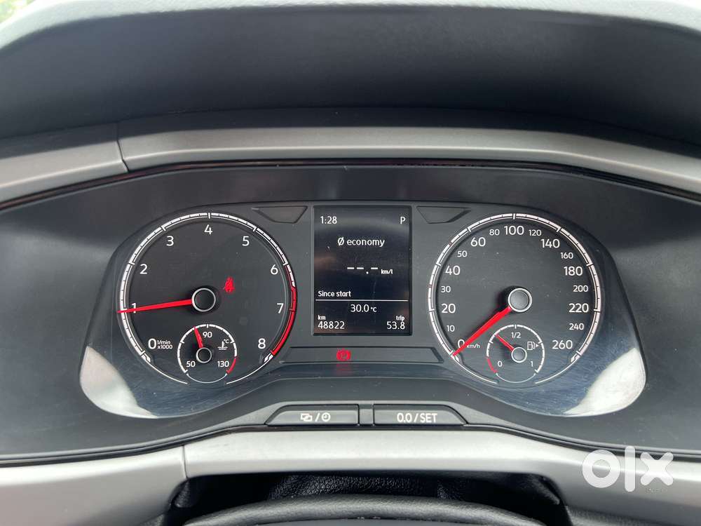 Volkswagen Taigun 1.0 Tsi Highline At, 2022, Petrol