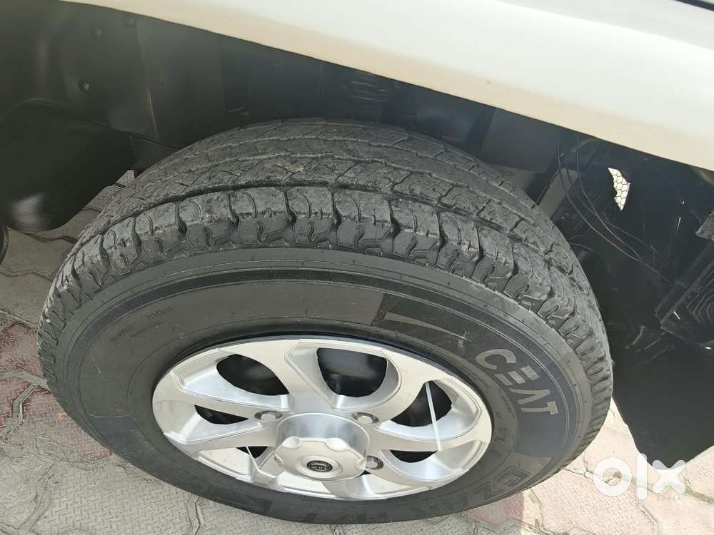 Mahindra Bolero B4, 2020