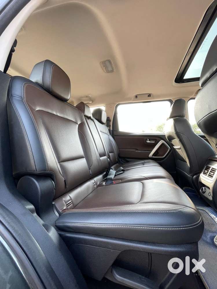 Mahindra Scorpio N Z8 L Petrol Mt 7 Str, 2022, Petrol
