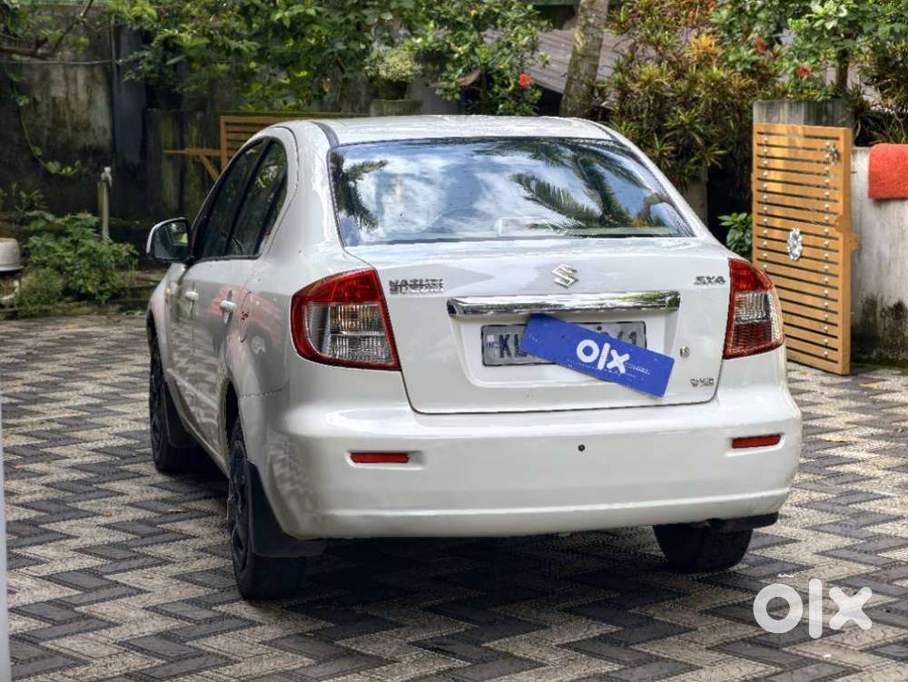 Maruti Suzuki Sx4 Vxi Bsiv, 2009, Petrol