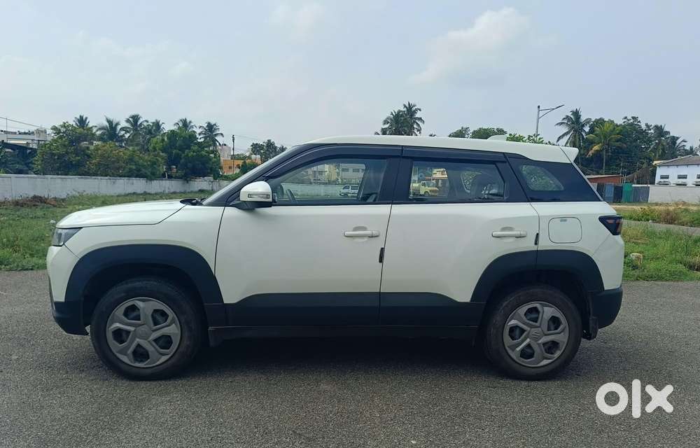 Maruti Suzuki Brezza 1.5 Vxi Smart Hybrid, 2023, Petrol