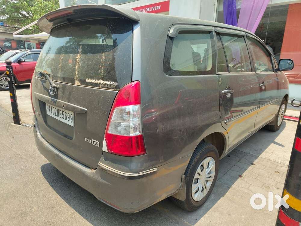 Toyota Innova 2.5 Vx 8 Seater Bs Iv, 2010, Diesel