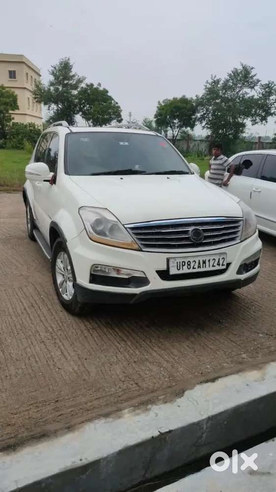 Mahindra Rexton 2013 Diesel 71202 Km Driven