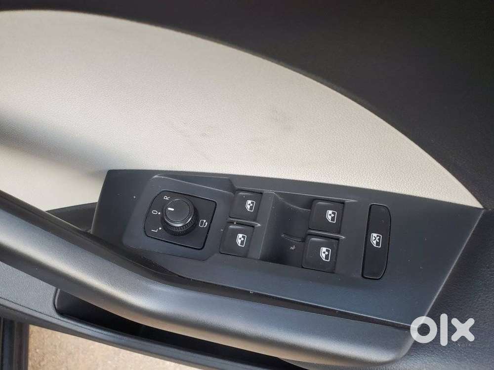 Volkswagen Taigun 1.0 Tsi Topline, 2022, Petrol