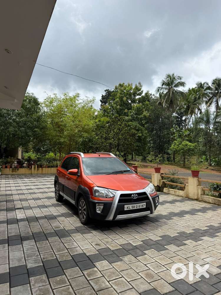 Toyota Etios Cross 1.5l V, 2015, Petrol