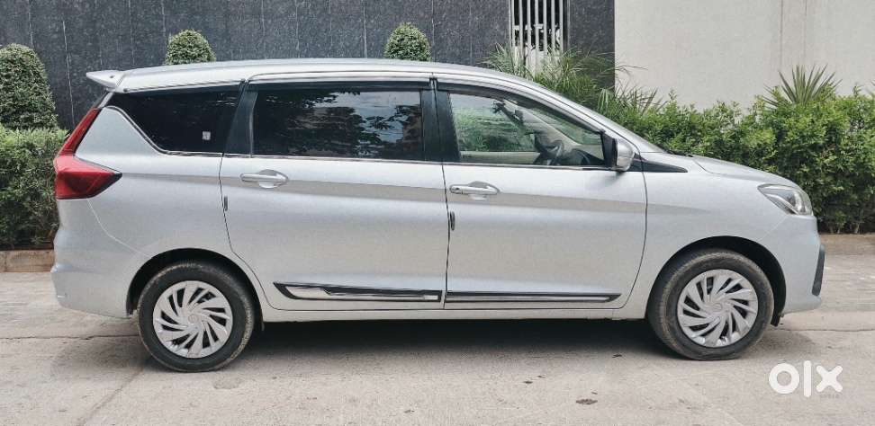 Maruti Suzuki Ertiga 1.5 Vxi, 2023, Petrol