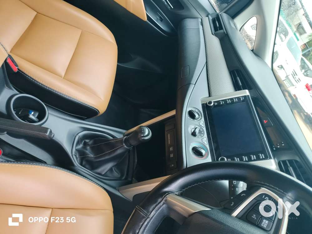Toyota Innova Crysta 2.4 G Mt, 2022, Diesel