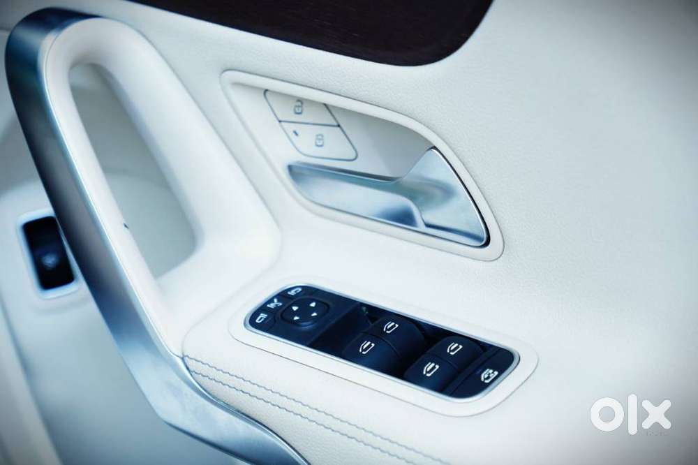 Mercedes-benz A-class Limousine 200, 2023, Petrol