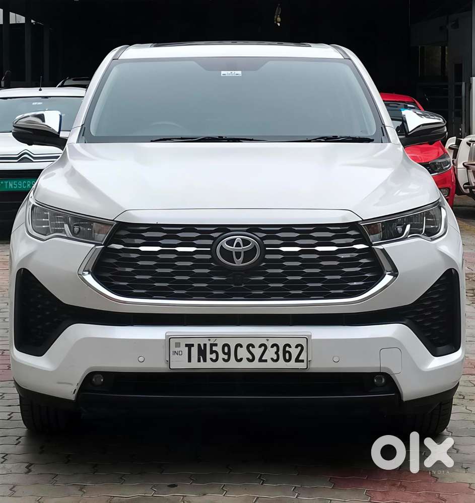 Toyota Innova Hycross 2.0 Vx (o) Hybrid 8 Str, 2023, Petrol