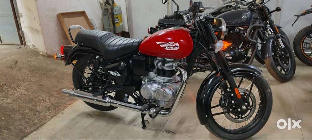 Red color bullet military red 350 - Motorcycles - 1816763443