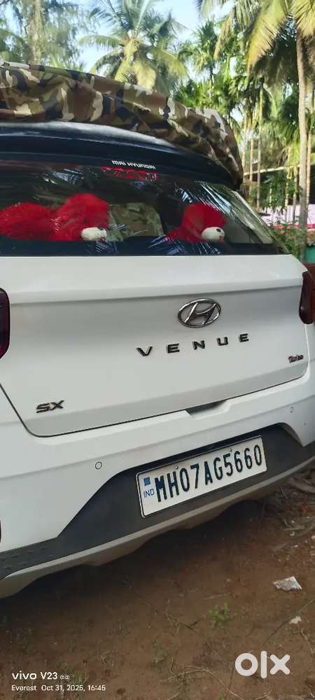 Hyundai Venue 2021 Petrol Well Maintained