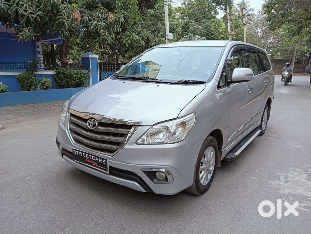Toyota Innova 2.5 Z Diesel 7 Seater Bs Iv, 2014, Diesel