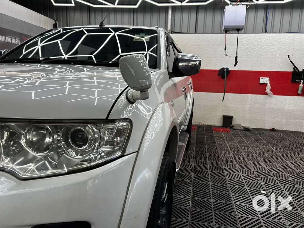 Mitsubishi Pajero Sport 2013 Diesel 100000 Km Driven