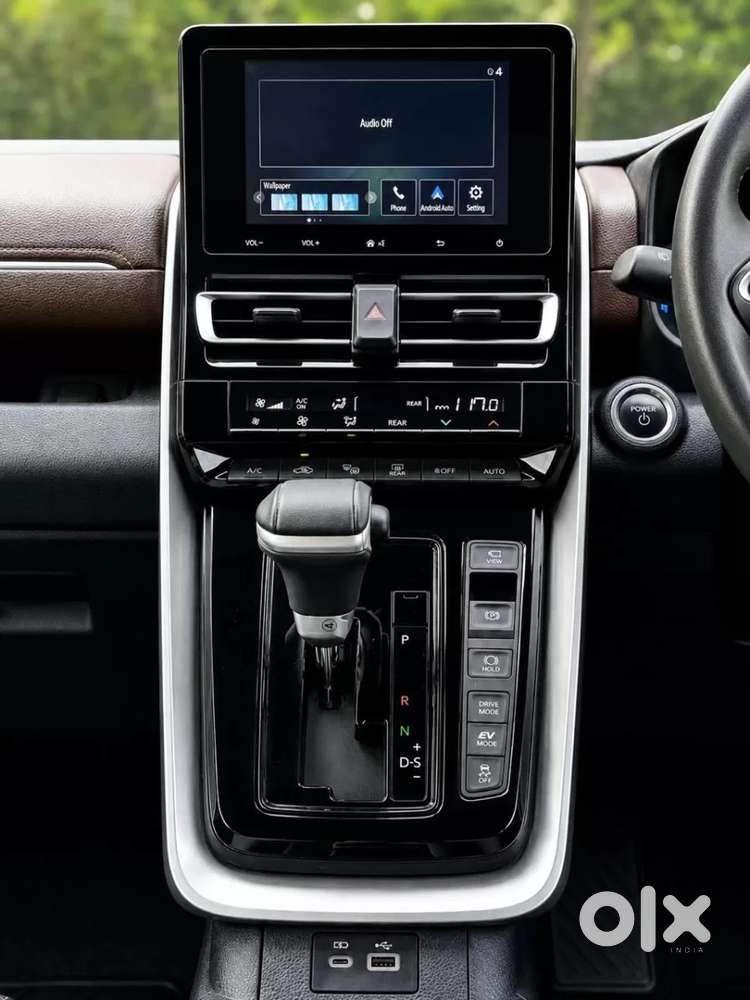 Toyota Innova Hycross 2.0 Vx Hybrid 8 Str, 2025, Petrol