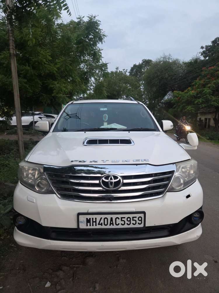 Toyota Fortuner 4x2 Manual, 2014, Diesel