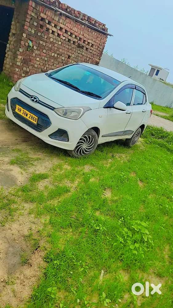 Hyundai Xcent Base 2016