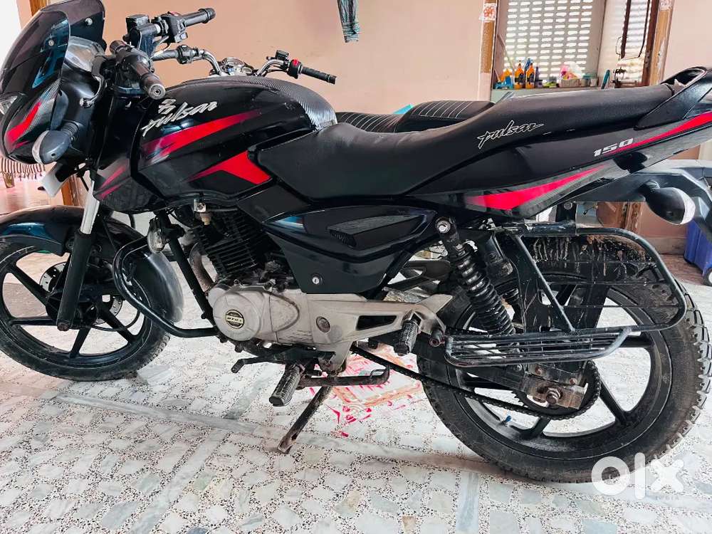 Pulsar 150 Twin Disc Red Colour Bajaj Pulsar 150 Dual Disc Red