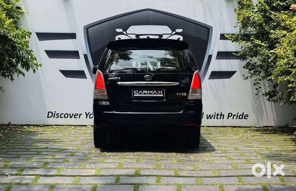 Toyota Innova 2004-2011 2.5 V Diesel 7-seater, 2007, Diesel