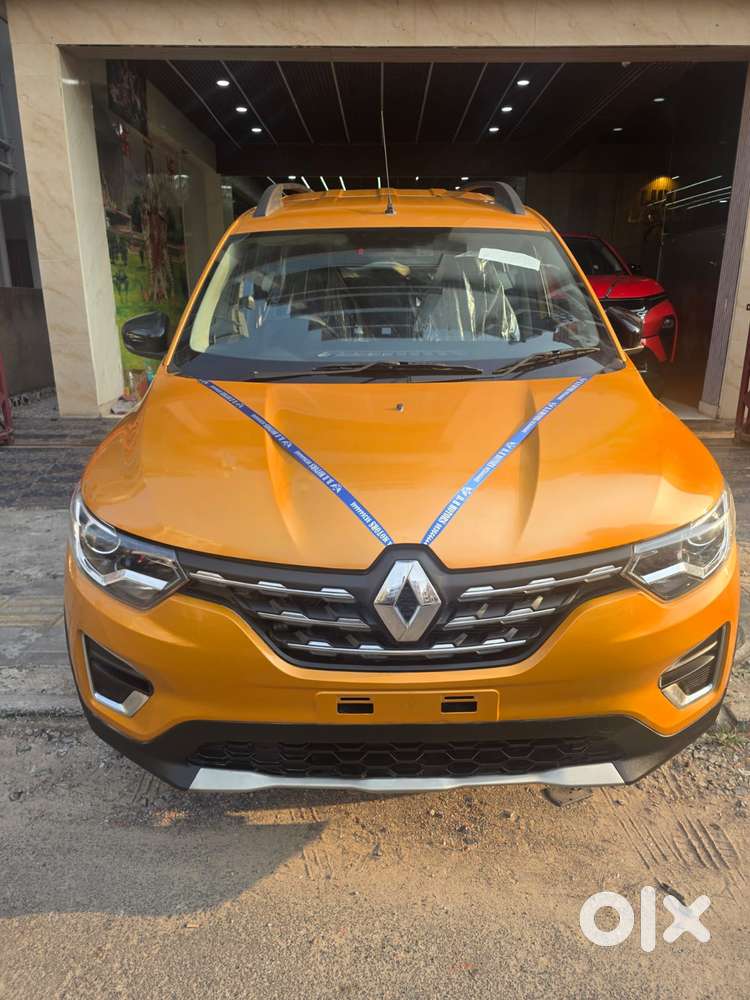 Renault Triber Rxz Easy-r Amt, 2026, Petrol