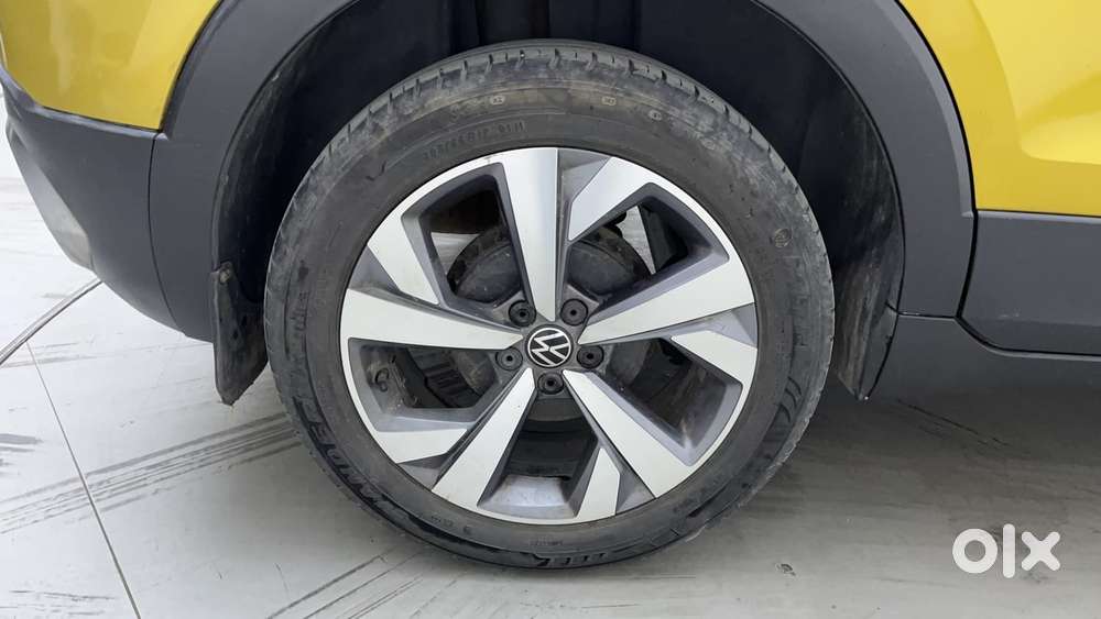 Volkswagen Taigun Topline 1.0 Tsi At (electric Seats), 2021, Petrol