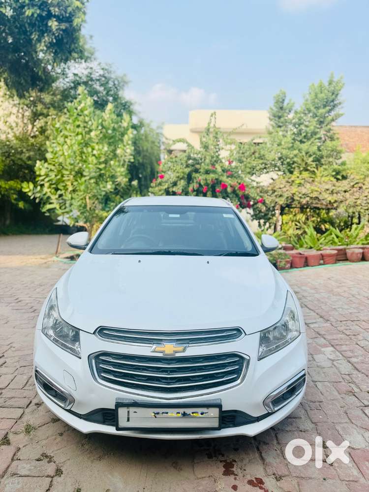 Chevrolet Cruze  1st Owner  Vip Number  1.4 Lakh Km  Genuine