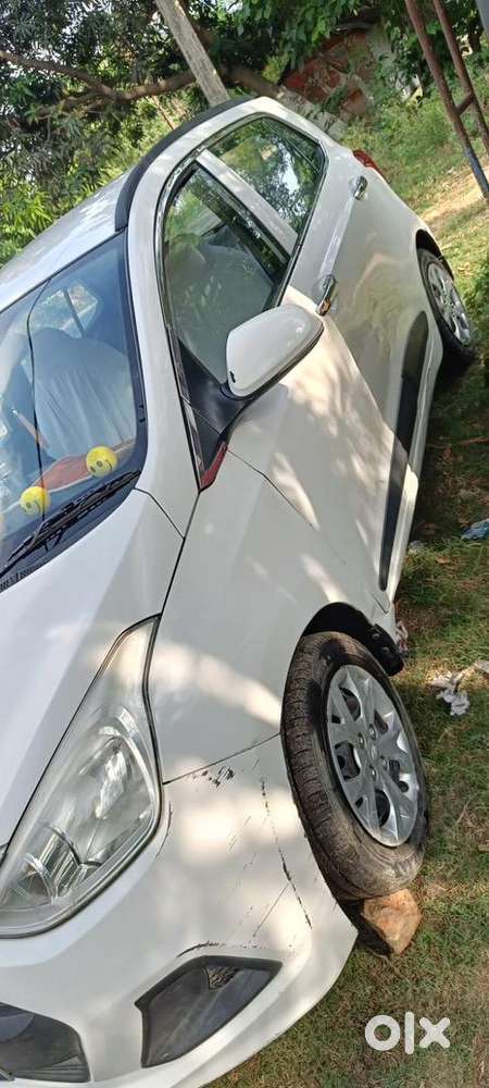 Hyundai Grand I10 2015 Diesel Well Maintained