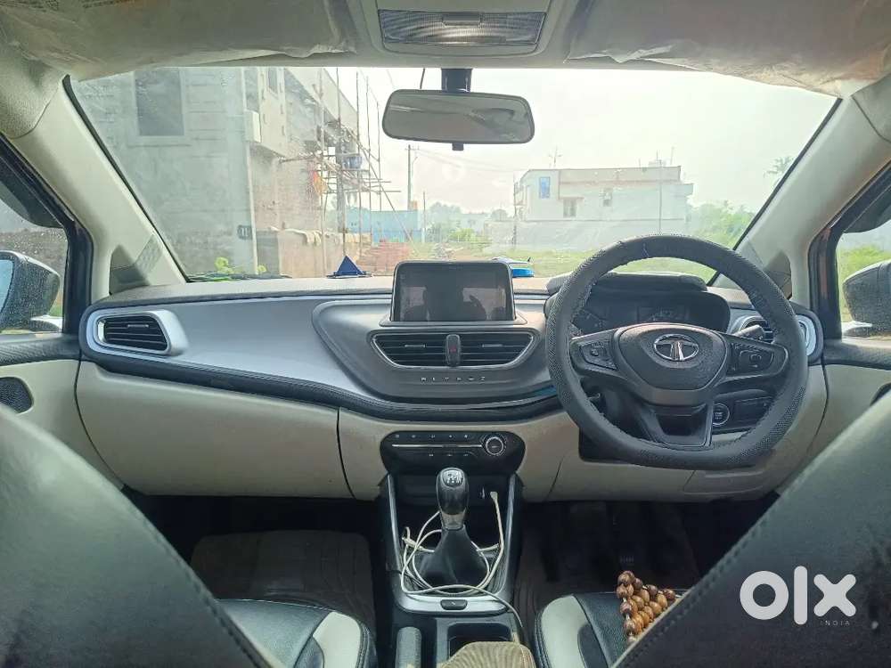 Tata Altroz Xz 2023
