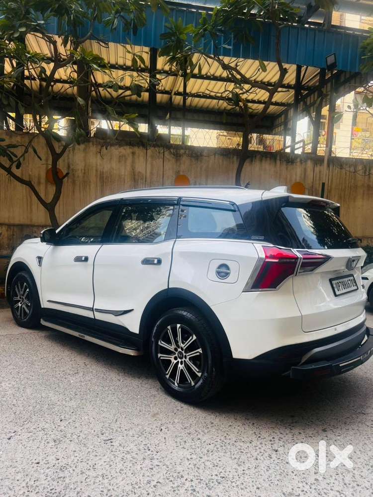 Mahindra Xuv700 7seater Luxury Top Model Petrol 2022 Automatic