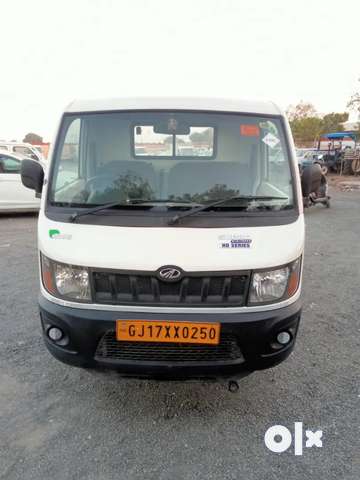 Olx mahindra sale supro van