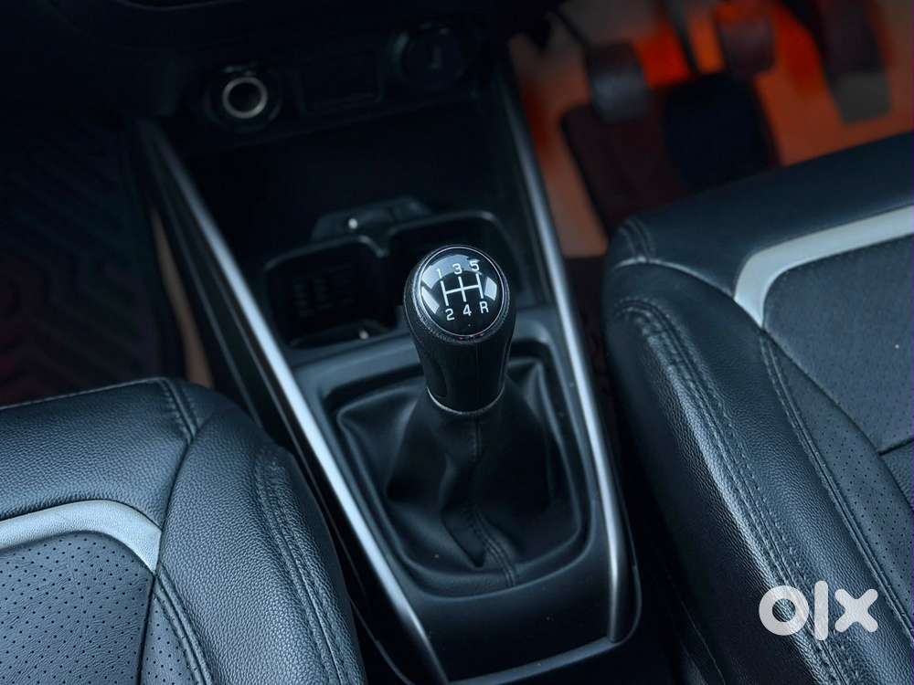 Maruti Suzuki Xl6, 2024, Petrol