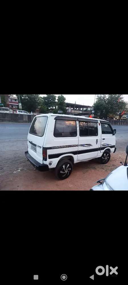 Maruti Suzuki Omni 2011 Petrol